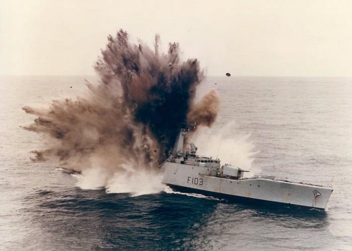 Demise of HMS Lowestoft 1986